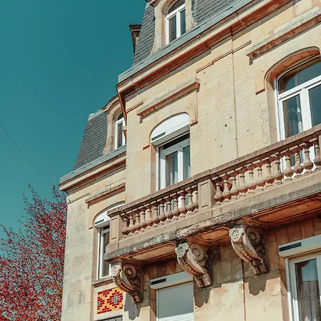 La Source De La Scance